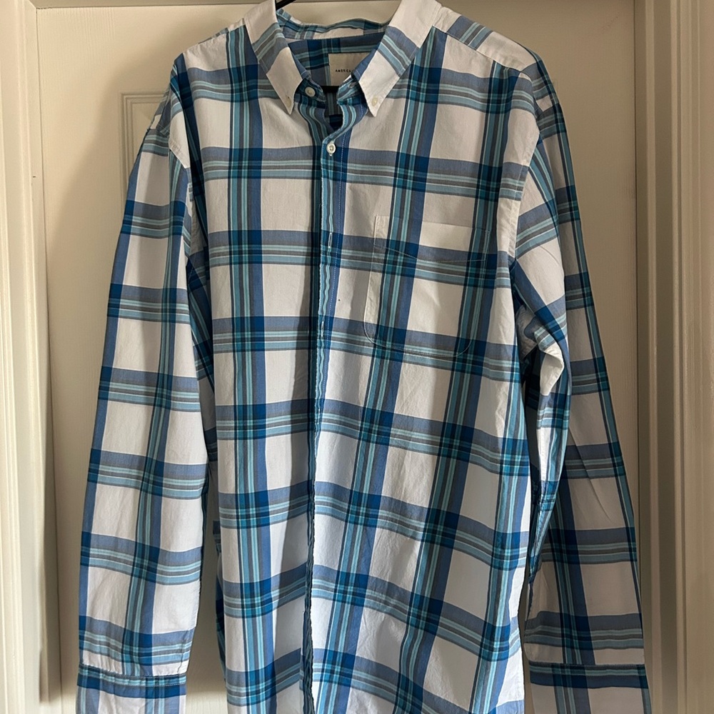 American Eagle - Men’s long sleeve shirt- Never worn